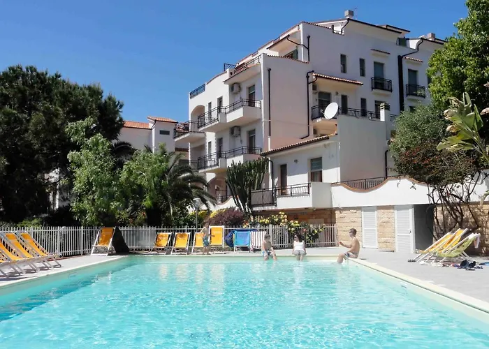 Hotel Con Piscina Dei Fiori